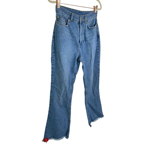 Farm Rio Light Wash Carrot Denim Pants Jeans Flare Leg Fringe Hem Blue Size 24 - Picture 3 of 12